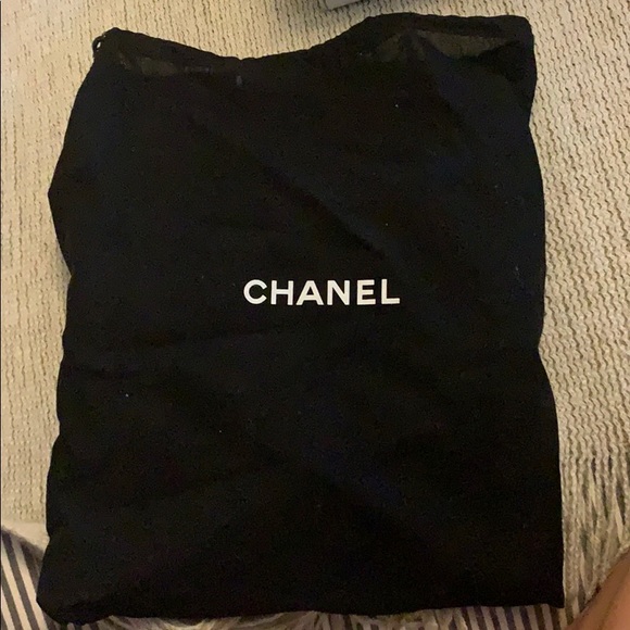 Chanel Bag - Picture 2 of 14